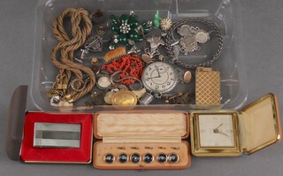 A Victorian coin bracelet and a quantity of vintage costume jewellery 