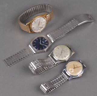 A gentleman's gilt cased Roamer wristwatch and a Seiko quartz wristwatch with blue dial, an Ever Right automatic wristwatch and a Accurist ditto 