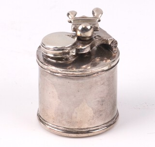 A George III silver travelling inkwell London 1811, maker Thomas Whitehouse, 4cm 
