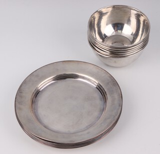 Six Continental silver bowls 10cm and 6 plates 17cm, 1612 grams 