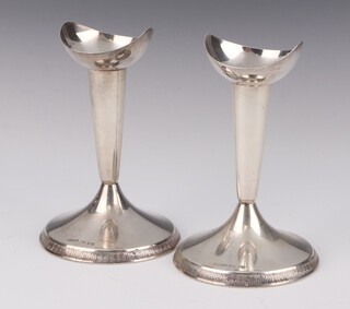A pair of stylish Swedish silver candlesticks with engraved decoration 13cm, 158 grams 