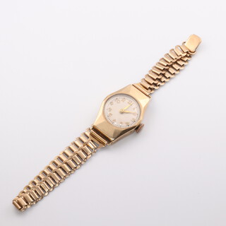 A lady's 9ct yellow gold wristwatch and bracelet, (not working), 12.7 grams including the glass 