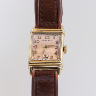 A gentleman's 14ct gold plated Hamilton wristwatch with seconds at 6 o'clock, 20mm (in working order)
