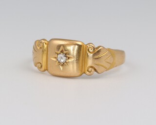 A Victorian 15ct yellow gold single stone diamond ring approx. 0.01ct, size R, 3.4 grams 