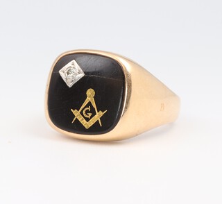 A gentleman's 9ct yellow gold Scottish Masonic onyx signet ring set with a brilliant cut diamond 0.01ct, size W, 13.4 grams 