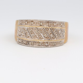 A gentleman's 9ct yellow gold diamond set signet ring, set 3 rows of brilliant cut diamonds, size Z, 7.2 grams