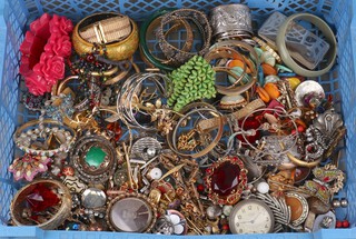 Two silver napkin rings and a quantity of vintage costume jewellery including bangles, brooches, etc
