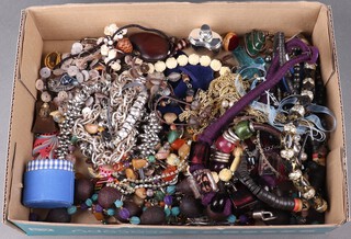 A quantity of various costume jewellery including a perfume atomiser