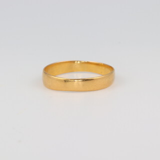 A 22ct yellow gold wedding band size O, 2 grams 