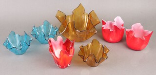 An amber glass handkerchief vase 17cm and 6 others 