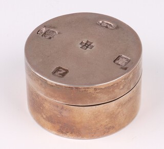 A cylindrical silver jar and cover Edinburgh 1999 with millennium hallmark by Christian St John, 77.7 grams 