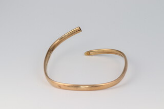 A 9ct yellow gold hollow bangle, 4.7 grams