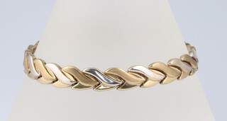 A Turkish yellow gold marked 375 two colour gold bracelet 19cm, 7.3 grams 