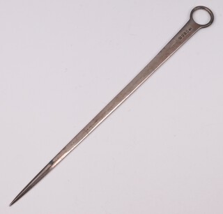 A William IV silver meat skewer London 1831, by Randall Chatterton, 32cm,  84 grams 
