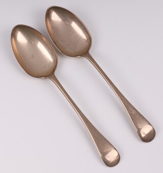 A pair of Victorian Old English pattern table spoons Sheffield 1897 by James Deakin & Sons, 143 grams 
