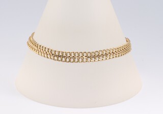 A 9ct yellow gold mesh bracelet 21cm, 6.8 grams 