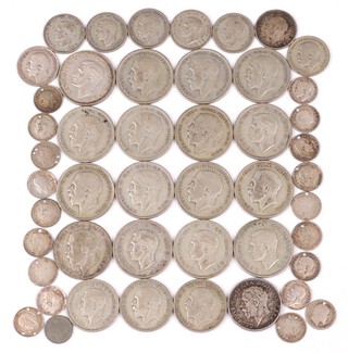 A collection of pre 1947 to late 1900s silver coinage comprising crowns, florins and Maundy money 342g