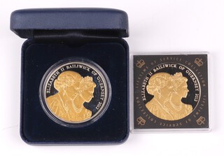 Two Diamond Jubilee 925 silver 5 pound coins 2012 ( each 28.28g ) both mint sealed and cased