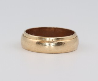 Two 9ct yellow gold plain wedding bands, sizes J 1/2 and O, 3.6 grams 