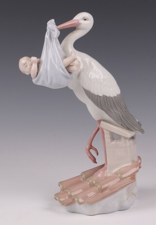 A Lladro figure group - Special Gift 6228 24cm 