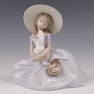 A Lladro figure - Bunny Kisses 6741 18cm 