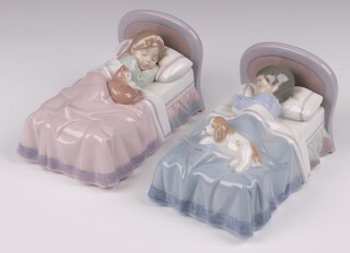 A pair of Lladro figures - Bedtime Buddies 6541 and Cozy Companions 6540