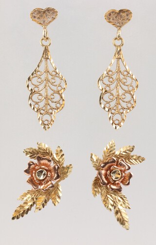 Two pairs of 14ct pierced gold earrings 3.6 grams 