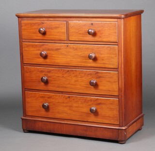 A Victorian mahogany chest of 2 short and 3 long drawers with turned handles 107cm h x 101cm w x 51cm d 