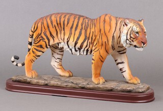 Leonardo Collection, a figure of a walking tiger 27cm 