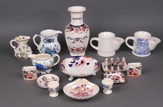 Two Masons shaving bowls, a Masons Mandalay straining dish and a ditto 4 bar toast rack 