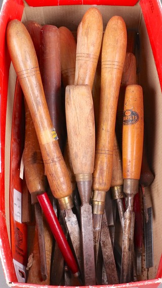 Thirteen various turning chisels, etc 