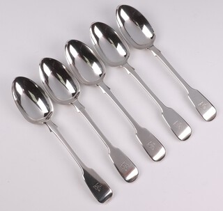 A set of 5 Victorian silver fiddle pattern table spoons with armorial decoration London 1853 by George Aldwinckle, 286 grams  