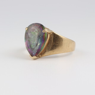 A 9ct yellow gold ring set a heart shaped tourmaline, size M 1/2, 4.5 grams