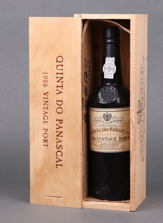 A bottle of Quinta do Panascal 1986 vintage port, in wooden box 