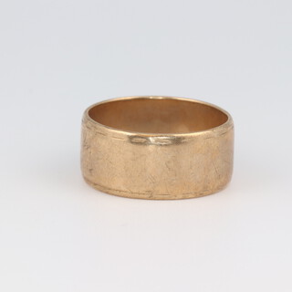 A 9ct yellow gold plain wedding band, size T 1/2, 7.3 grams 