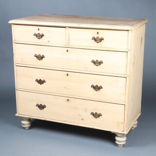 A Victorian pine chest of 2 short and 2 long drawers with replacement handles, raised on bracket feet 98cm h x 105cm w x 52cm d 