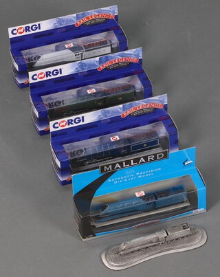Four Corgi Collector's Club model locomotives boxed and a Heritage Railway Series model of The Mallard unboxed 