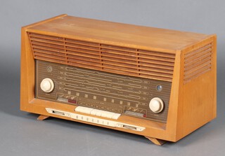 A Grundig Type 3095 WFE radio in a teak case 