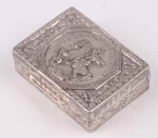 A rectangular 925 embossed silver trinket box decorated St George Slaying The Dragon with parcel gilt interior, 25 grams, 4cms