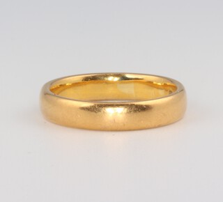 A 22ct yellow gold wedding band size N 1/2, 5.7 grams