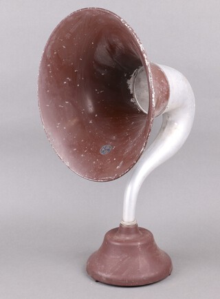 A 1920's BTH British Thomson Houston radio/gramophone horn speaker with brown Bakelite base, 60cm h