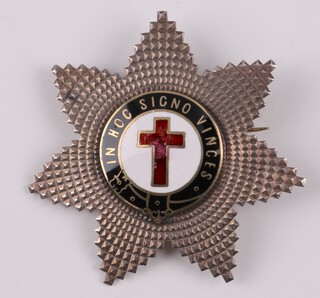 Masonic, an Edwardian silver gilt and enamelled Knights Templar Knights breast star London 196, by George Kenning & Sons, 6cm, 32.3 grams 