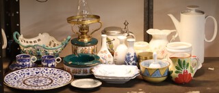 A Royal Crown Derby  blue and white circular plate 26cm, a Worcester blue and white coffee can and saucer, 1 other coffee can, a Continental pierced porcelain boat shaped basket 9cm x 23cm, circular Italian porcelain ashtray and an oil lamp (chip to base) and other items of decorative china 