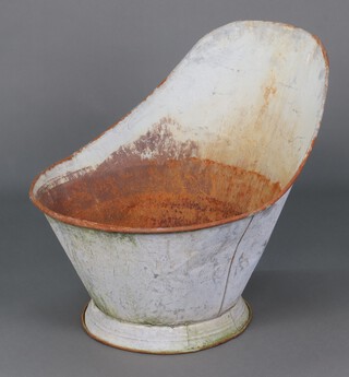 A pressed metal hip bath (some rust) 71cm h x 68cm w x 47cm d
