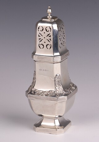 A Georgian style silver octagonal sugar caster Birmingham 1932 by Alexander Clark & Company Ltd., 21cm h, 227 grams 