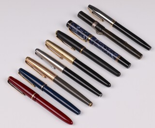 A red Parker Slinfold fountain pen, a blue Parker 17 Lad fountain pen, a Parker Sonnet fountain pen, a Parker 61 with grey body (crack to body), a Parker fountain pen with 18ct gold nib in a marble effect case, 1 other Parker fountain pen, a Blackbird self filling pen (crack to top), a Conway fountain pen with 14ct gold nib and a Sheaffer fountain pen with 14ct gold nib  