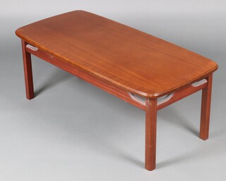 In the manner of Peter Hvidt for G-Plan, a mid-century crossbanded teak coffee table 42cm h x 111cm w x 53cm d 