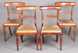 A harlequin set of 4 William IV carved mahogany rosewood bar back dining chairs (2 pairs) 