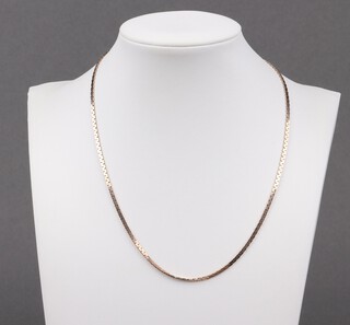 A gold marked 375 flat link chain, 40cm, 5.9g 