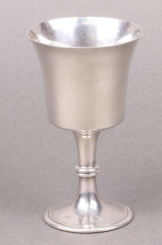 A silver goblet, Birmingham 1971, 106g